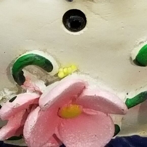 Singing Easter Bunnys ceramic or resin Vintage lights up and sings motion activa - Picture 10 of 16